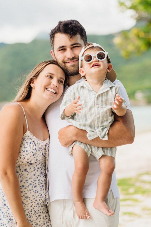 FAMILY PHOTOSHOOT AT TEMAE BEACH IN MOOREA